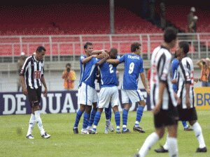 cruzeiro-goleia-atletico-por-5-a-0