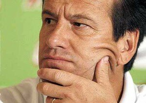 Dunga reclama de Selecao