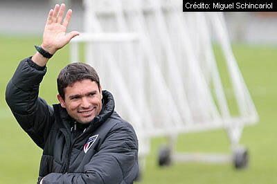 Sérgio Baresi vai se firmando no comando do São Paulo